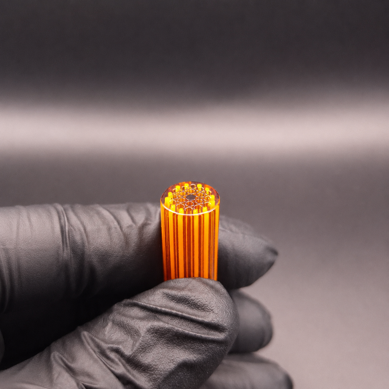 Glas Tip aus Brasilien mit schwarzem Madtips Logo