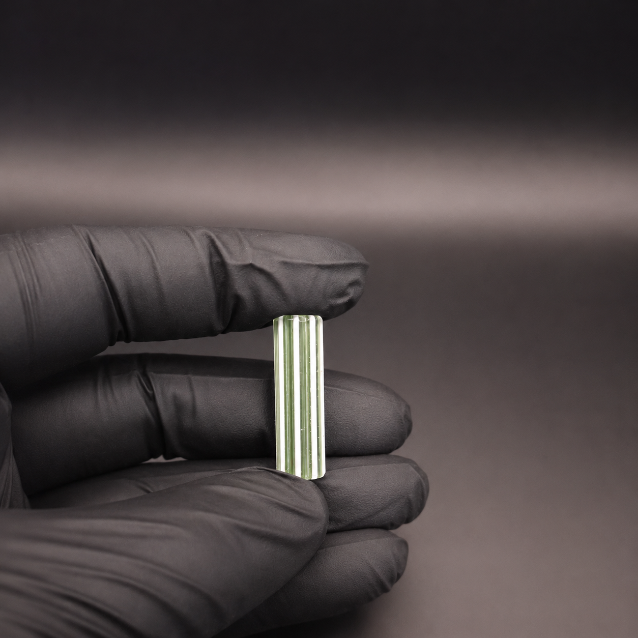 Meccas Glas Tip Grün Weiß 8 mm mit 7 Loch Struktur