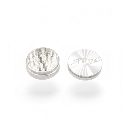Nahaufnahme des PURIZE® Grinders, 2-teilig, mit scharfen Schneidezähnen.