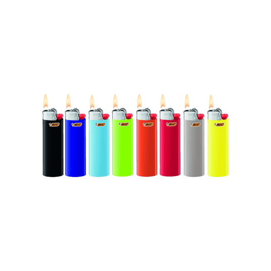 BIC Maxi J26 Reibrad Feuerzeuge in neutralem Design auf weißem Hintergrund